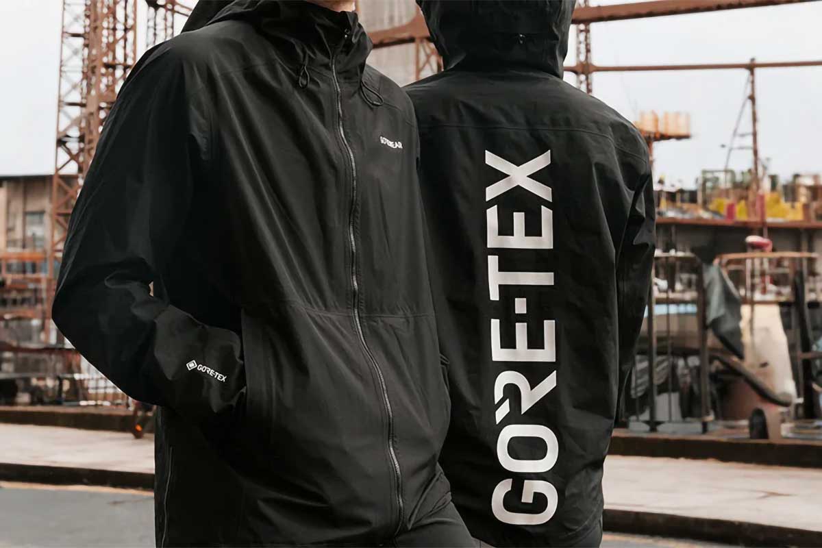 Gorewear Endure GORE-TEX LE2, una chaqueta impermeable de edición limitada perfecta tanto encima como fuera de la bici