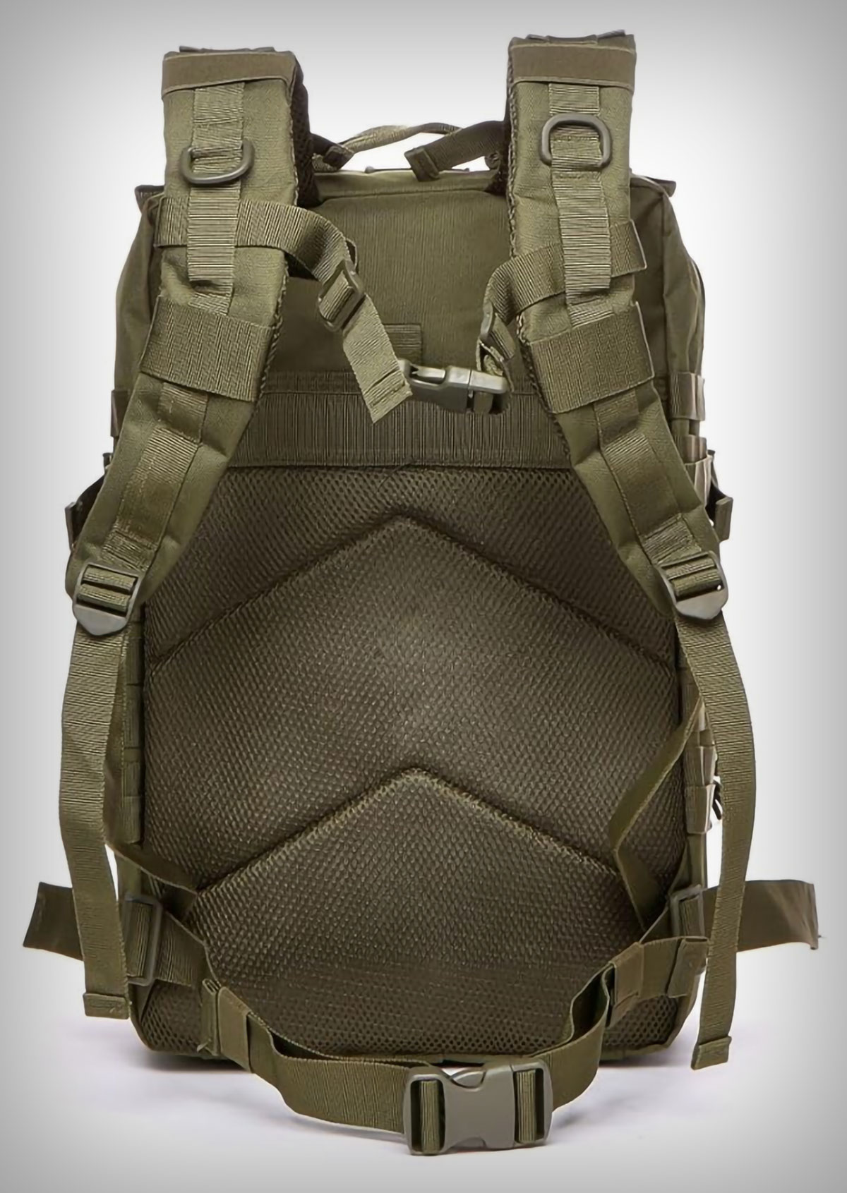 Esta es la mochila táctica para actividades al aire libre más vendida en Amazon: 50 litros y sistema Molle de almacenamiento