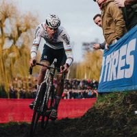 Los mejores momentos de la Copa del Mundo de Ciclocross 2023-2024 de Hulst