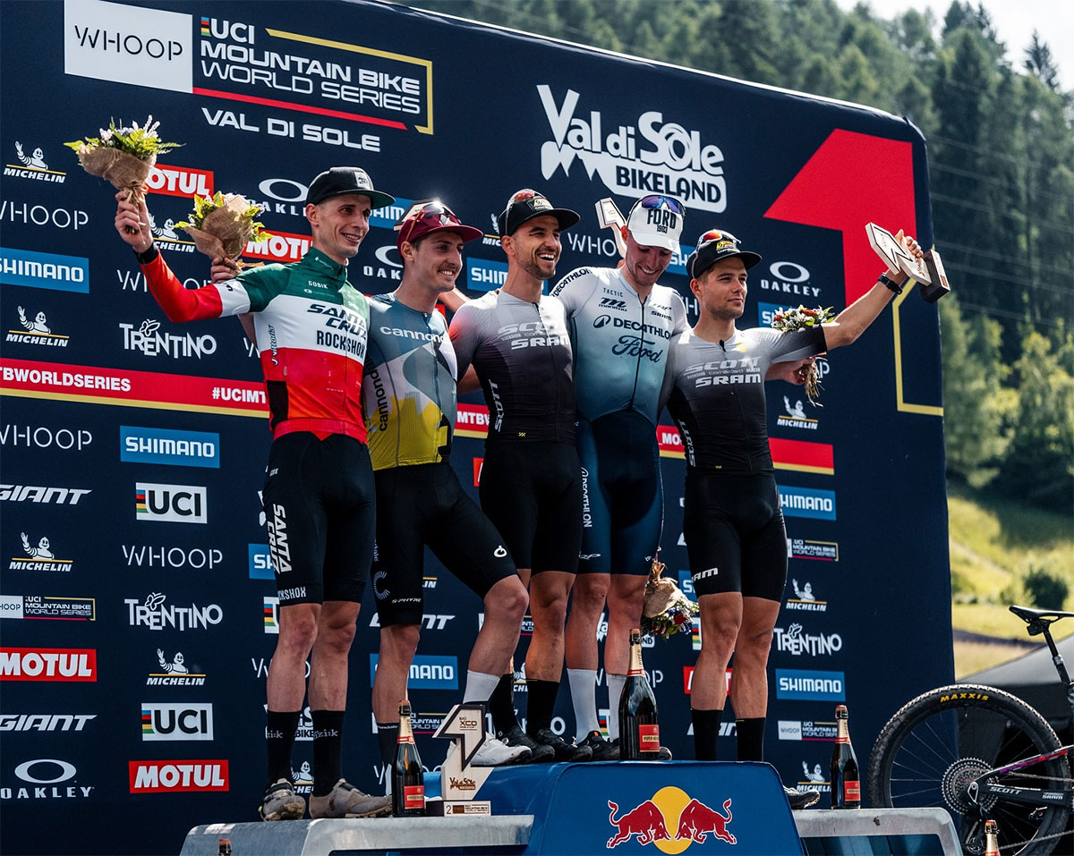 Copa del Mundo de XCO 2024: los mejores momentos de las carreras Élite de Val di Sole