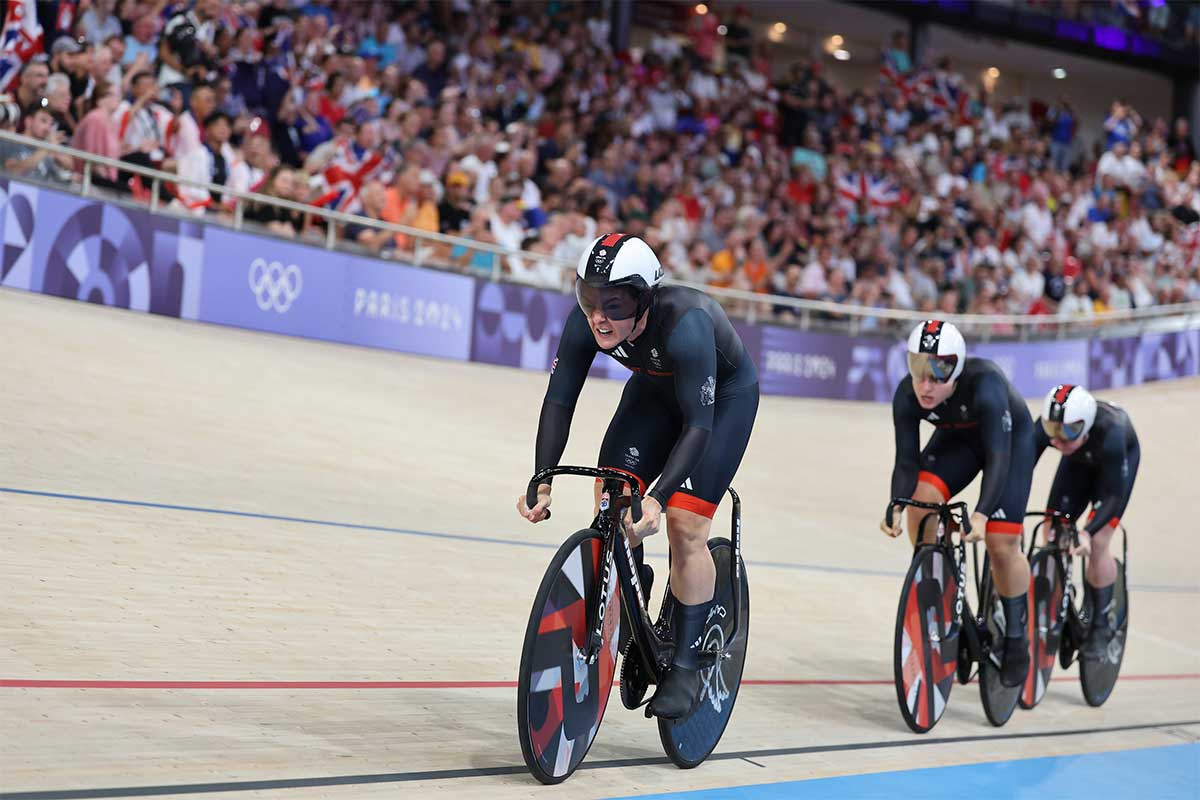 JJ.OO París 2024: los mejores momentos de la prueba femenina de velocidad por equipos en pista