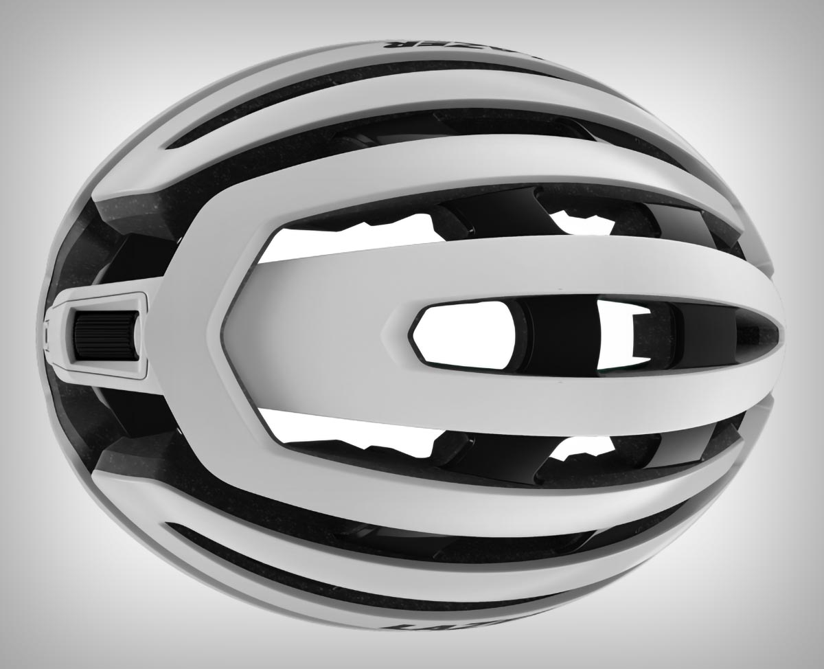 Lazer Z1 Kineticore, un casco reinventado para convertirse en el modelo con protección contra impactos rotacionales más ligero del mercado