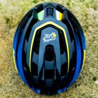 El Lazer Z1 KinetiCore estrena una versión especial decorada con los colores del Tour de Francia