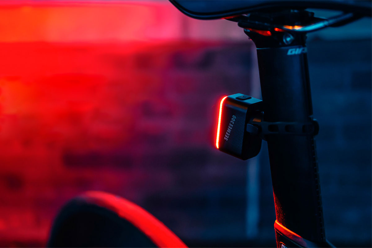 Magicshine Seemee 300, una de las luces traseras para bicicletas más potente (y visible) del mercado