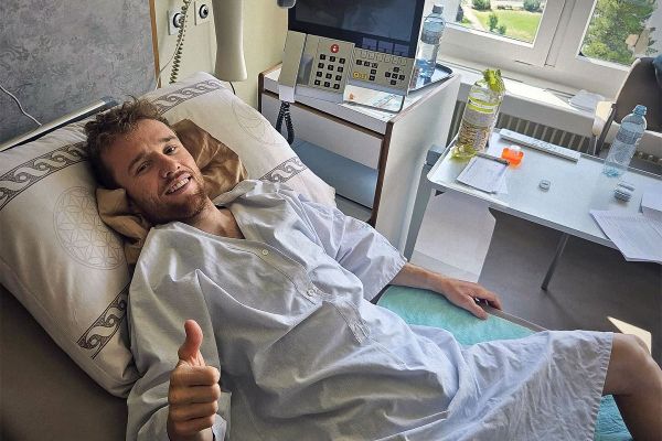 Mathias Fluckiger, duda para el Mundial de Andorra tras ser operado de urgencia por una apendicitis