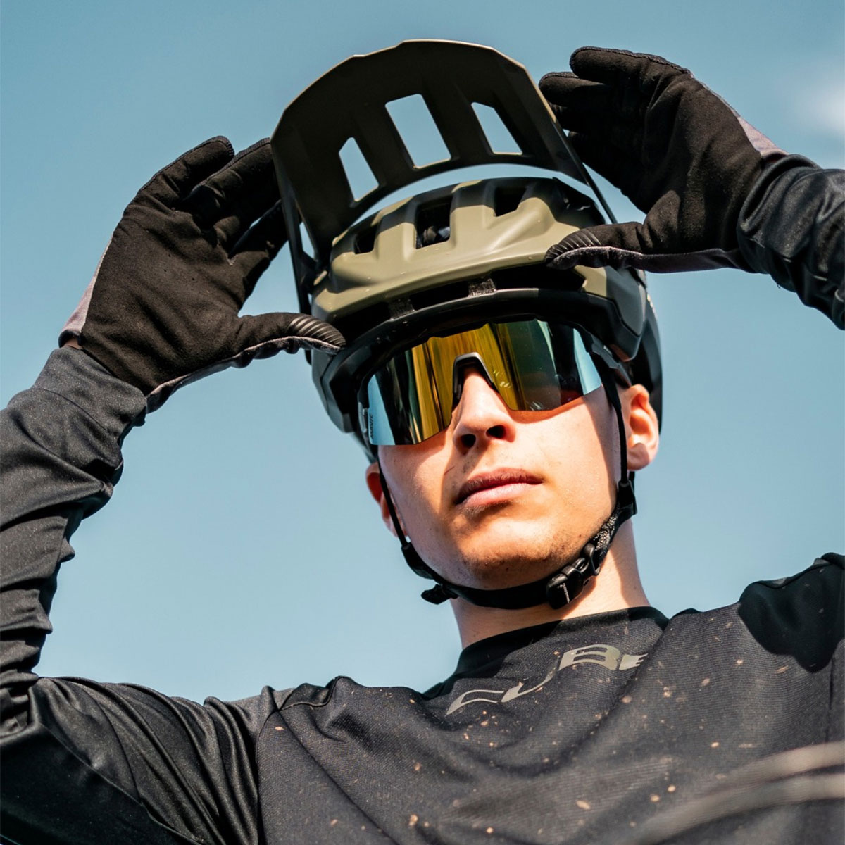 Mavic se estrena en el segmento de las gafas de ciclismo con el lanzamiento de las MVS Aeroframe y MVS Shield
