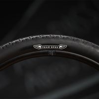 Maxxis pone a la venta las versiones Team Spec de los neumáticos Aspen y Aspen ST, específicos para competición