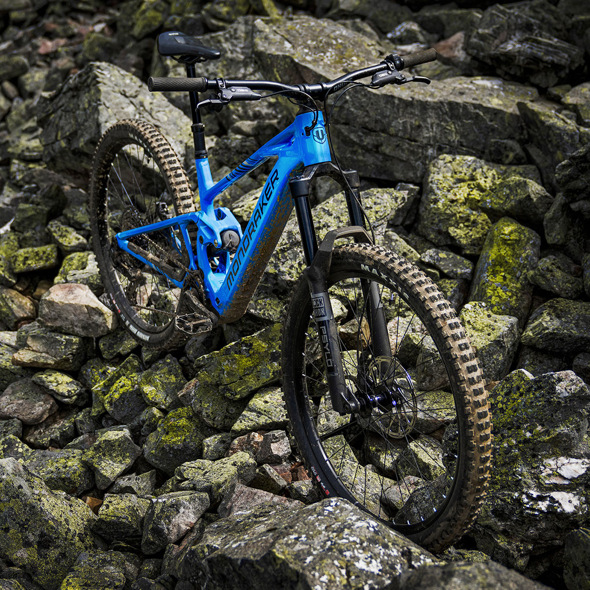 Mondraker presenta la SLY, una e-MTB ligera con cuadro de aluminio y motor Bosch Performance SX