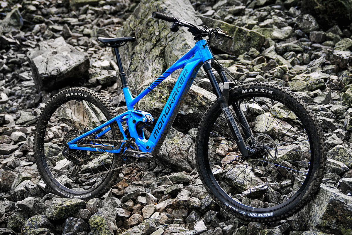 Mondraker presenta la SLY, una e-MTB ligera con cuadro de aluminio y motor Bosch Performance SX