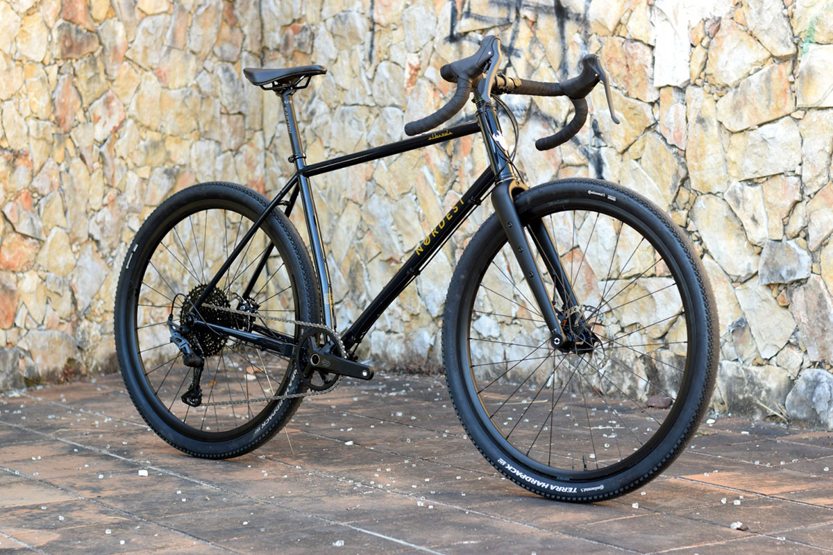 Nordest Cycles presenta la Super Albarda 3, una bici de Gravel con geometría de Mountain Bike