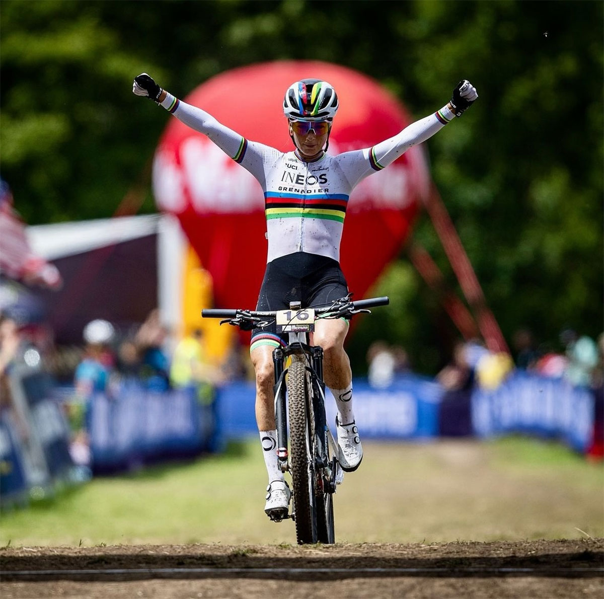 Pauline Ferrand-Prévot: "Participaré en mi último campeonato mundial de MTB, que también será mi última carrera de MTB"