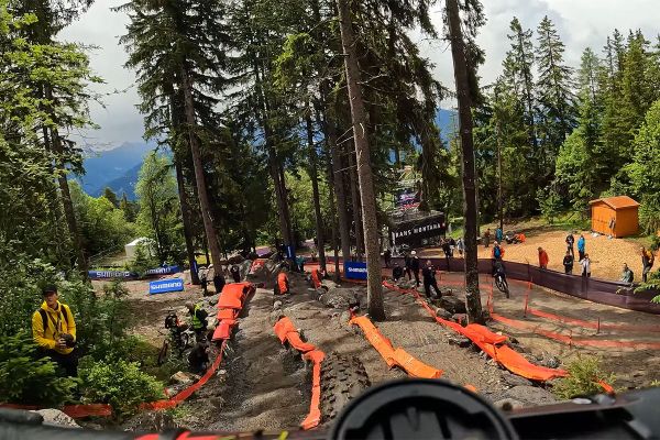 Copa del Mundo de XCO 2024: el circuito de Crans-Montana desde la bicicleta de Puck Pieterse