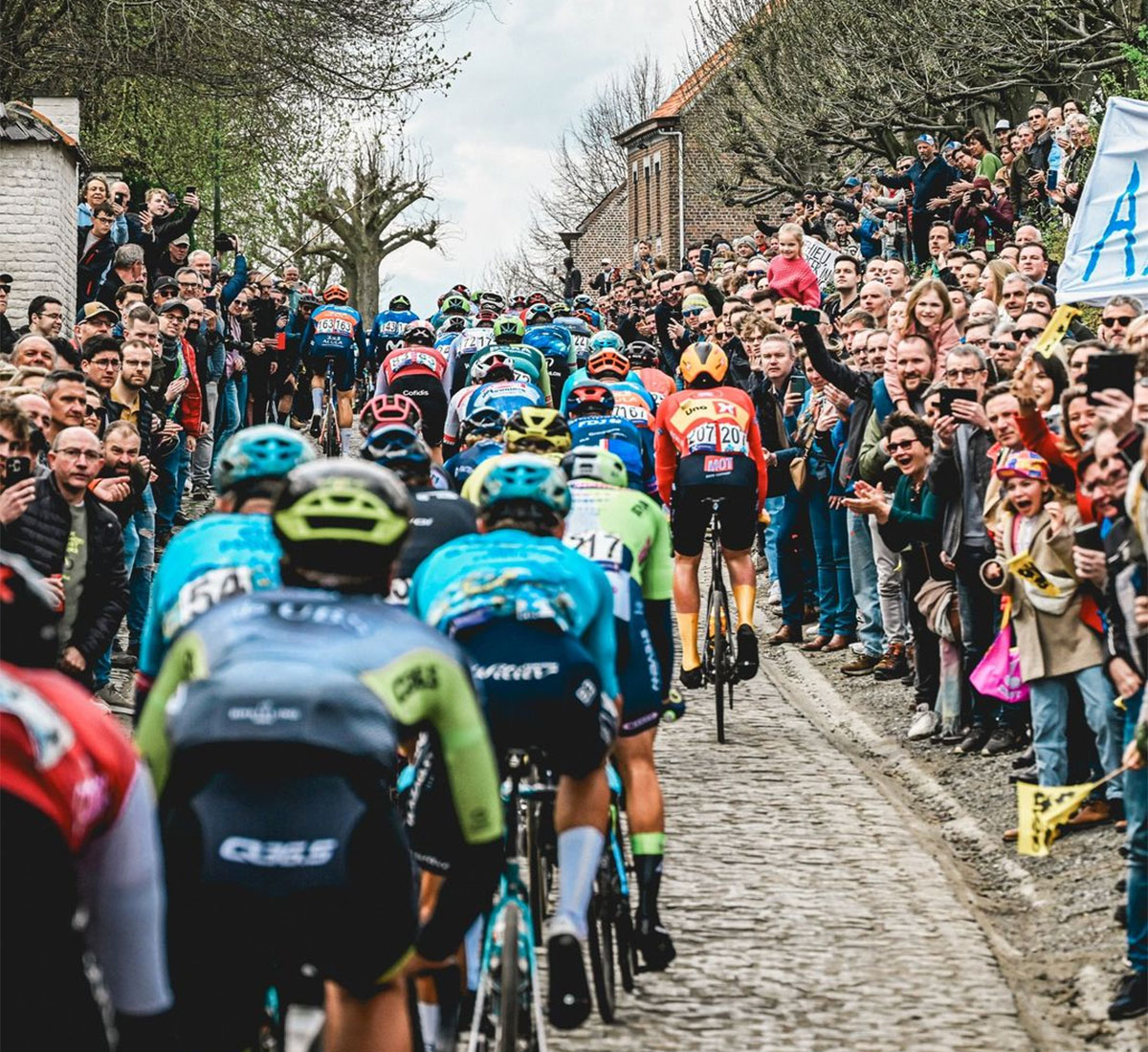Lo mejor del Tour de Flandes 2024 resumido en 7 minutos de vídeo