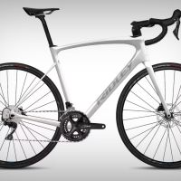 Ridley Fenix: una bicicleta de gran fondo con cuadro de carbono y Shimano 105 a un precio inigualable