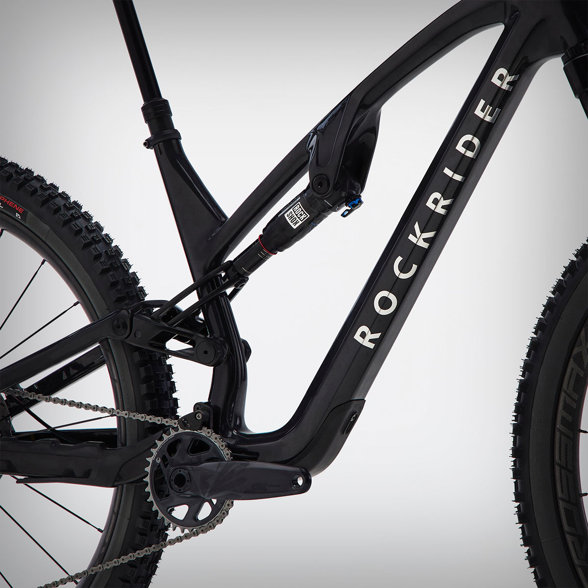 Rockrider Feel 900 S Team Edition, una bici de Trail con cuadro y ruedas de carbono para arrasar en los senderos (y en la grupeta)