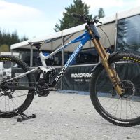 Todos los detalles de la Mondraker Summum de Ronan Dunne, uno de los grandes favoritos de la Copa del Mundo de Descenso