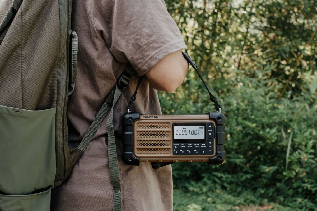 Sangean MMR-99, una radio todoterreno ideal para los viajes en bici, las vacaciones y las aventuras al aire libre