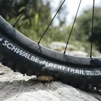 Schwalbe revoluciona el MTB con sus nuevos neumáticos radiales Albert y Shredda