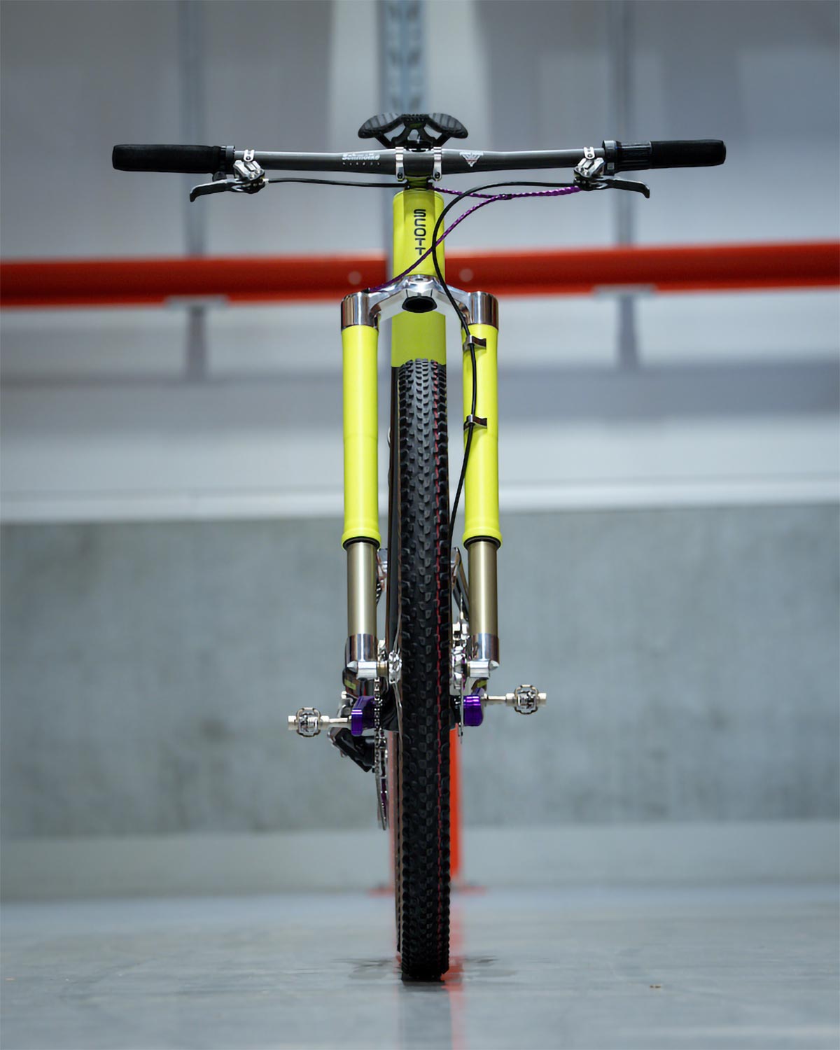 Scott Spark RC Neon Project de Dangerholm, una bici lista para competir por debajo de los 9 kilos
