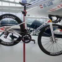 Así es la Specialized S-Works Tarmac SL8 de Jai Hindley decorada con los colores del Red Bull-BORA-hansgrohe
