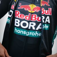 Sportful pone a la venta la equipación réplica del Red Bull-BORA-hansgrohe