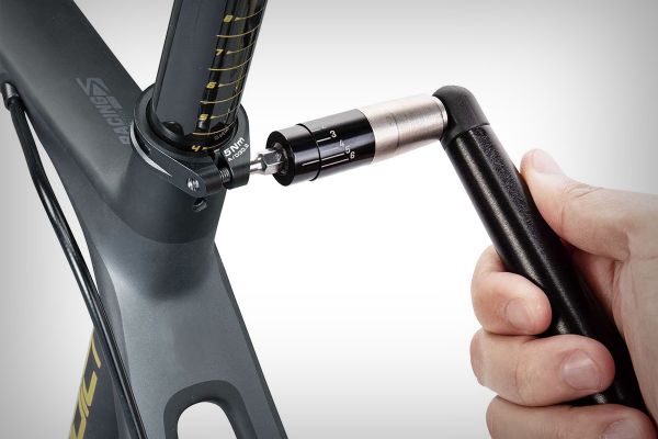 Topeak Nano TorqBar X, una llave dinamométrica compacta para el ajuste preciso de la bicicleta