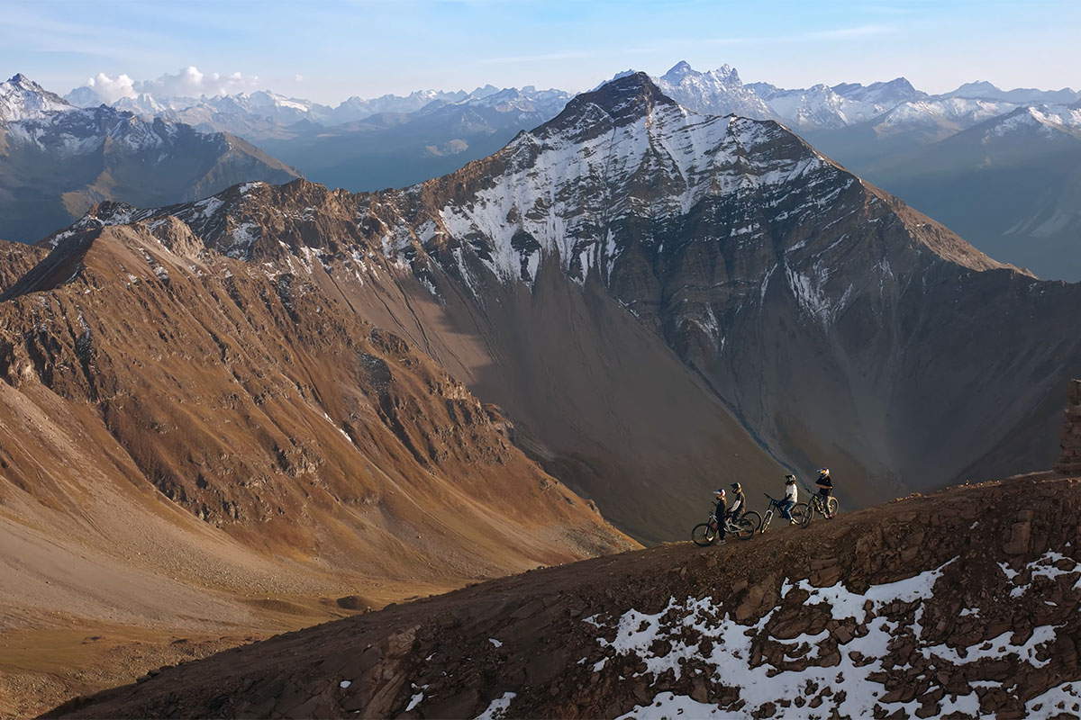 Red Bull y Anthill Films presentan el tráiler de 'Anytime', una espectacular película de Mountain Bike extremo