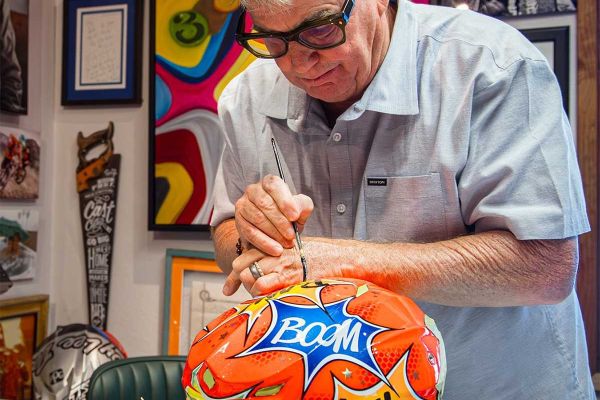 El fundador de Troy Lee Designs recompra la empresa a 2Ride Group para volver a ser una marca independiente
