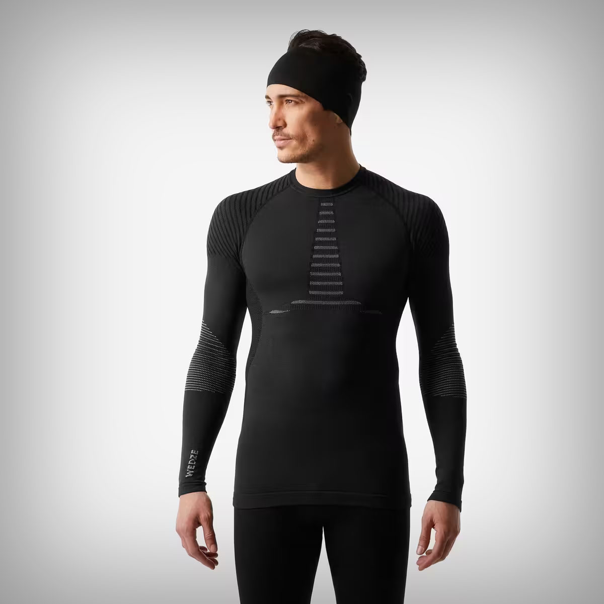 Adiós al frío en invierno con la Wedze Ski900, la mejor camiseta térmica de Decathlon para entrenar con bajas temperaturas