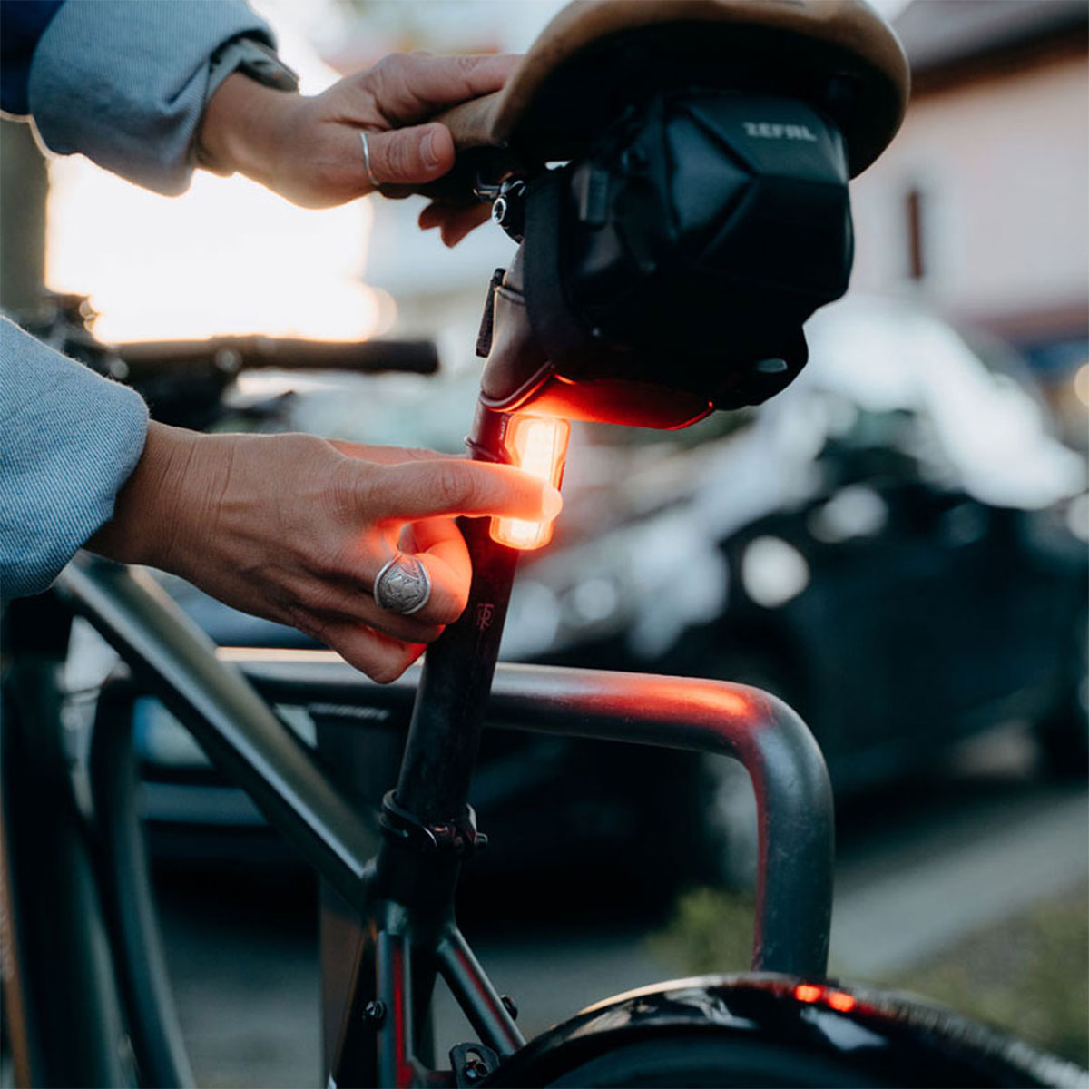 Zéfal se estrena en el segmento de las luces para bicicletas con una completa gama de modelos y accesorios