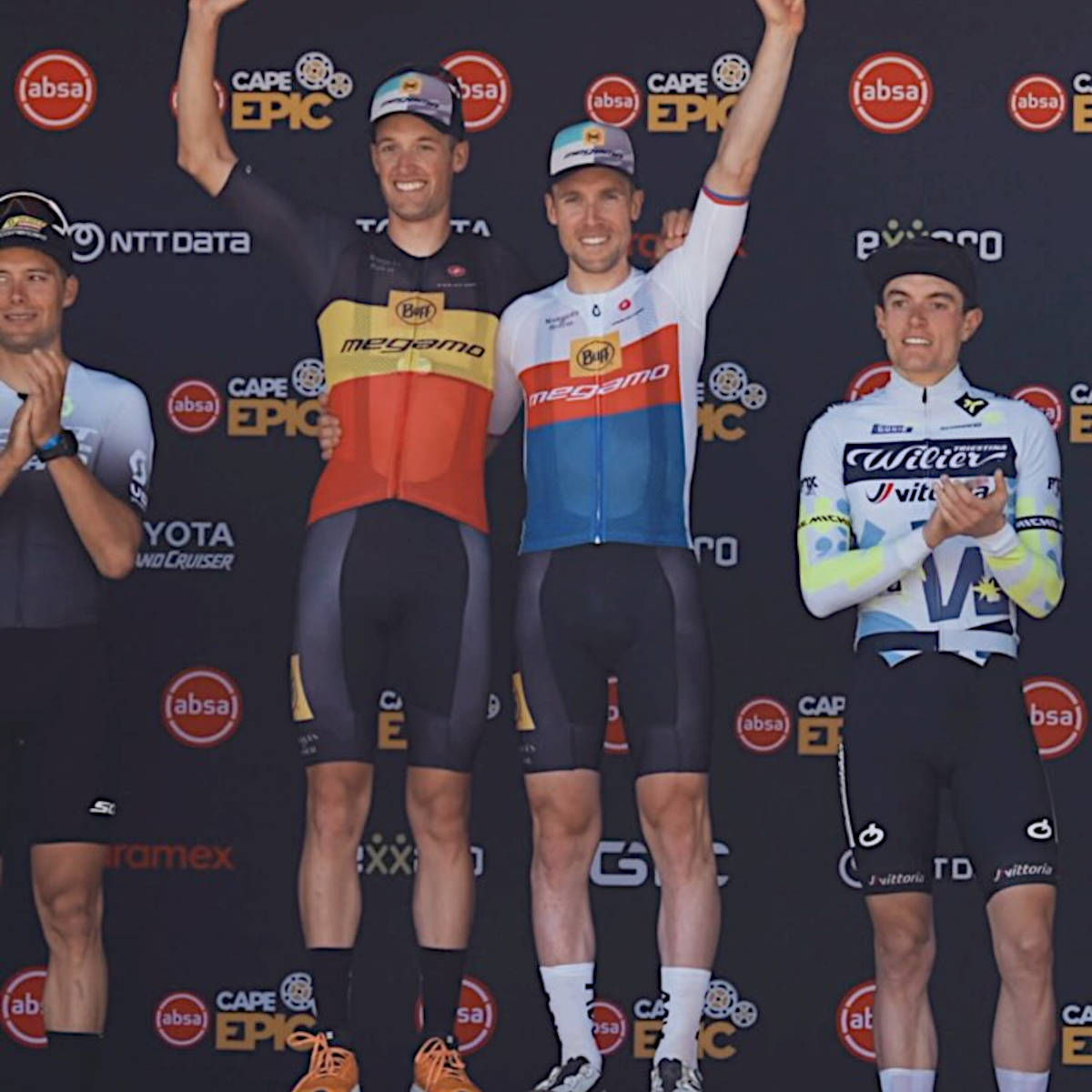 Clasificaciones de la segunda etapa de la Absa Cape Epic 2025: una épica contrarreloj de 66 km que mantiene los líderes de la general