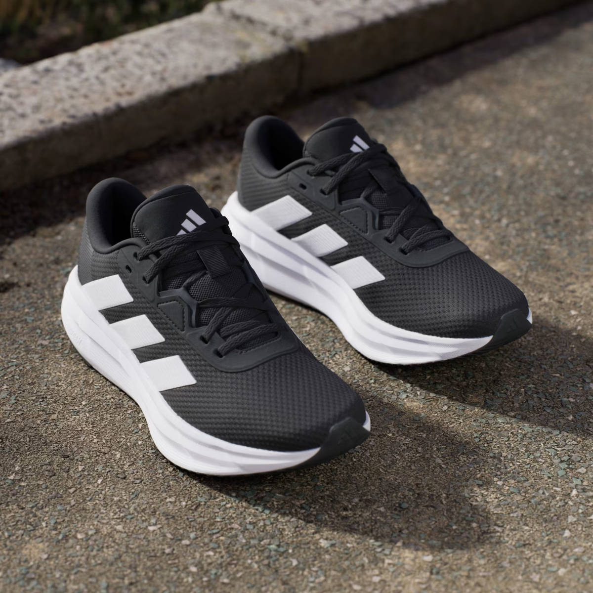 Adidas Galaxy 7. Imagen: Adidas