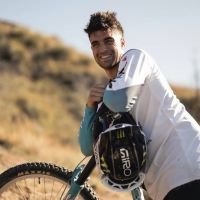 Adolf Silva sufre una grave lesión medular tras su caída en el Rampage: se inicia una campaña solidaria para apoyar su recuperación