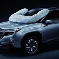 Subaru innova con un airbag en forma de U para proteger a ciclistas en el Forester 2025