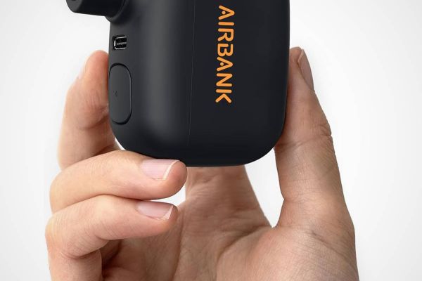 Airbank Pocket SE: la minibomba eléctrica que conquista a ciclistas de carretera, gravel y montaña