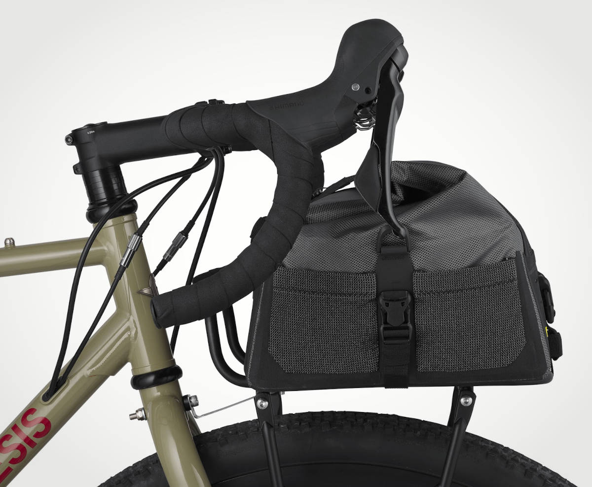 Apidura Expedition Front Rack. Imagen: Apidura