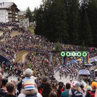 La Copa del Mundo de MTB acelera su crecimiento global tras las reformas de la UCI y Warner Bros. Discovery