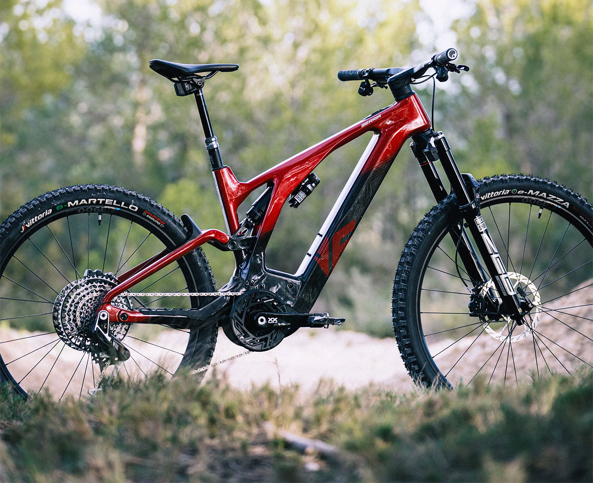 Berria Stratos y Stratos HPR: máxima potencia y autonomía para amantes del e-MTB más agresivo