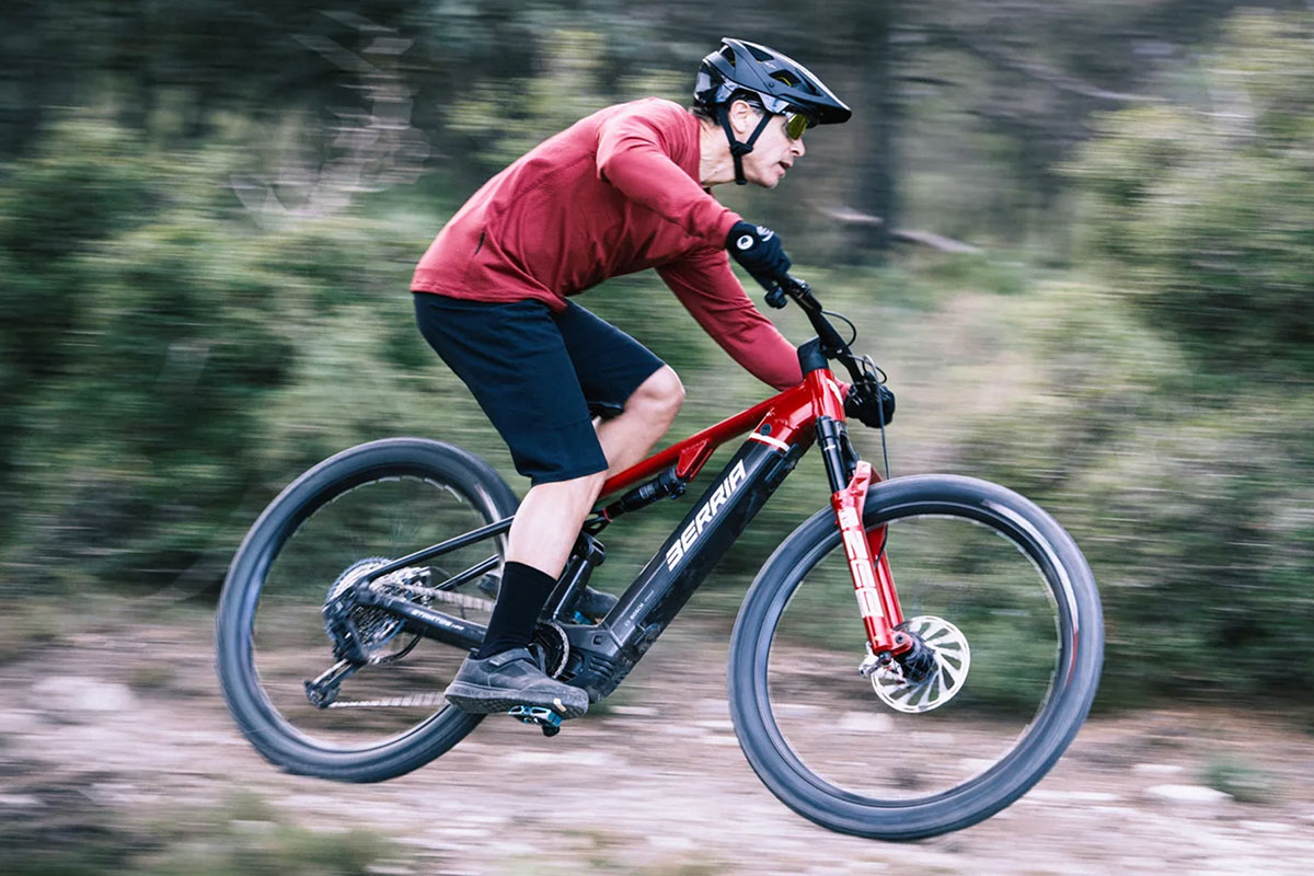 Berria Stratos y Stratos HPR: máxima potencia y autonomía para amantes del e-MTB más agresivo