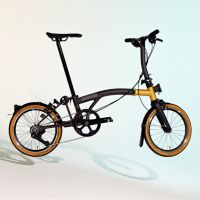 Brompton T Line Ceratech Black and Gold: una edición especial con revestimiento Cerakote y un peso por debajo de los 8 kilos