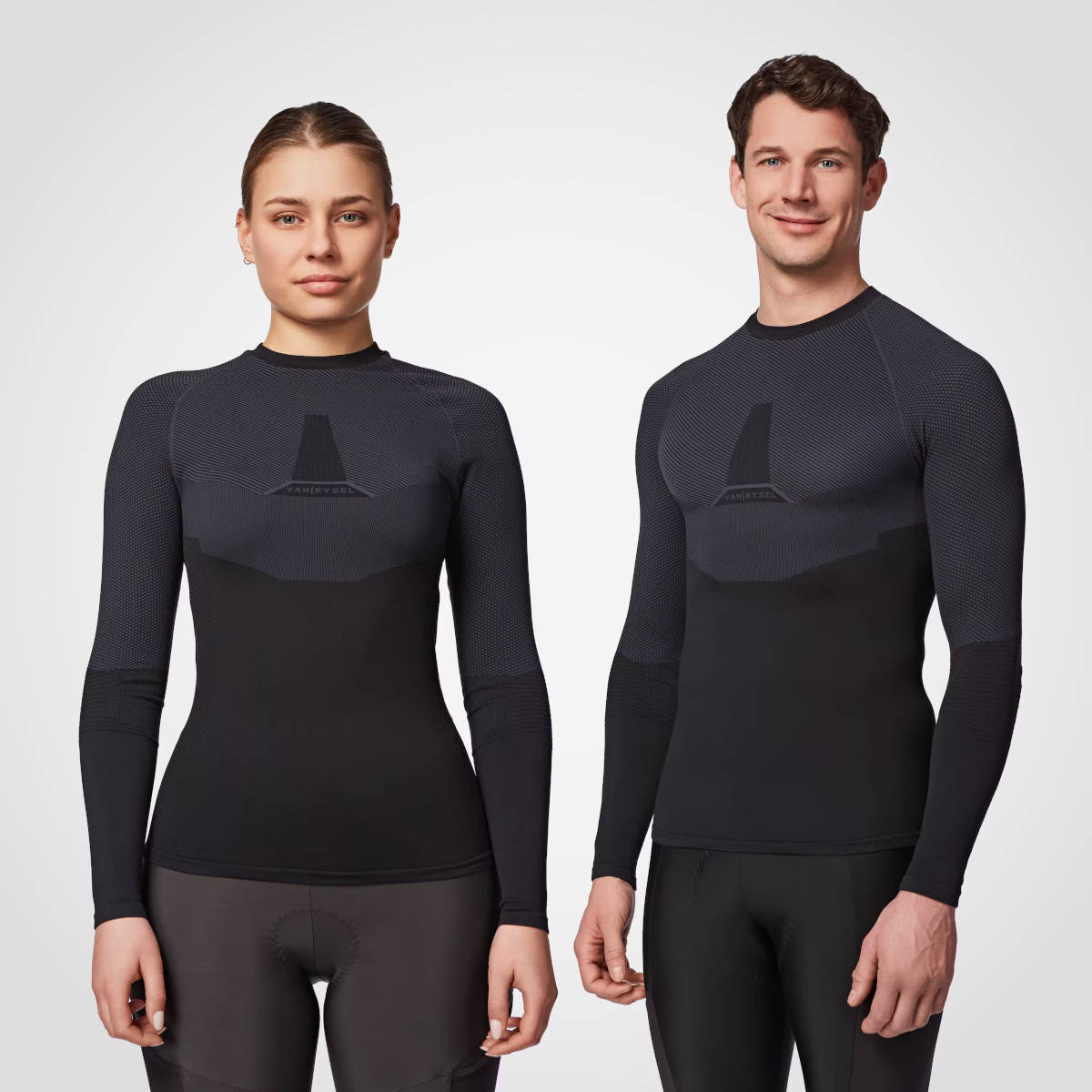 Camiseta térmica Van Rysel Training. Imagen: Decathlon