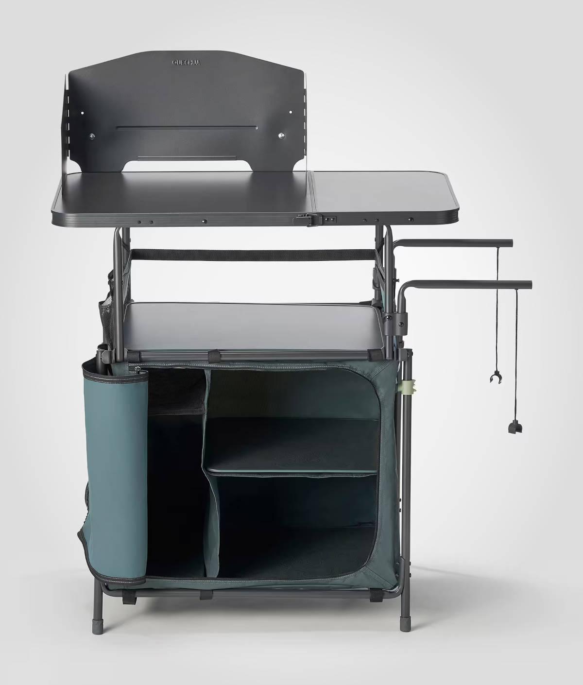 Mueble de cocina de camping plegable. Imagen: Decathlon