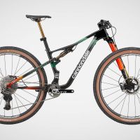 ¿Una bici más cara que una moto? Un poco de luz sobre los precios de las bicicletas de gama alta