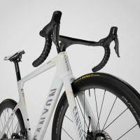 Canyon Aeroad CFR Tensor: la bicicleta con la que Van der Poel conquistó Roubaix ya disponible para los aficionados