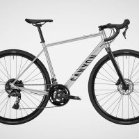Canyon Endurace AllRoad: una versátil bici de carretera y gravel por menos de 1.000 euros