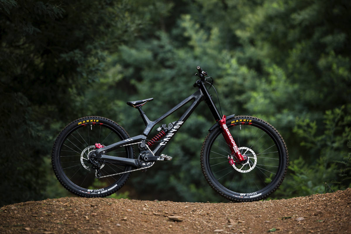 Canyon Sender CFR. Imagen: Canyon Bicycles