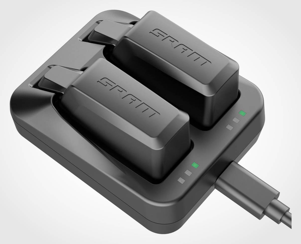 Cargador dual SRAM AXS. Imagen: Amazon