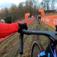 El circuito de la Copa del Mundo de Namur desde la bicicleta de Puck Pieterse