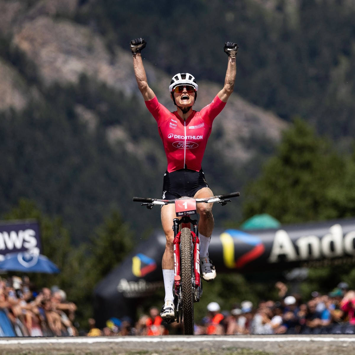 Samara Maxwell. Imagen: WHOOP UCI Mountain Bike World Series