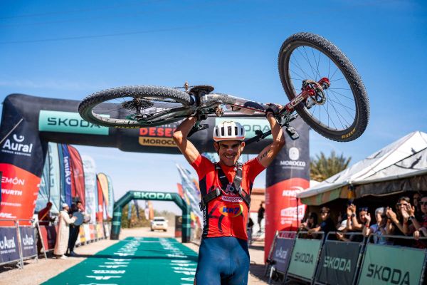 El KH7 impone su ley en la Skoda Titan Desert Morocco 2025 con un doblete histórico